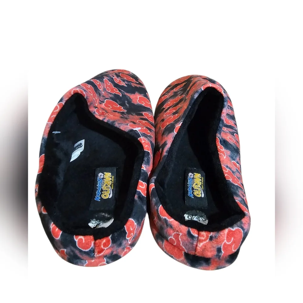 Men's Size Medium Red and Black Naruto  Slippers Size Medium‎